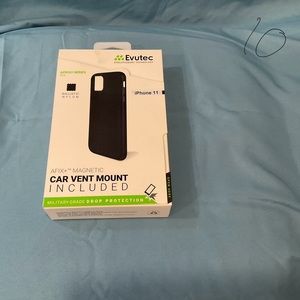 iPhone 11, ballistic nylon case, magnetic vent mount